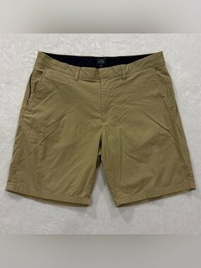 Re-Imagined by J. Crew Tech Short Tan Shorts Men’s Size 34 x 9